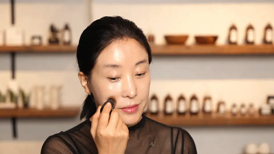 [주름개선/탄력강화] 코스메쉐프 흑당고 진액 영양 주름 딱밤 5.6g 상세페이지 42